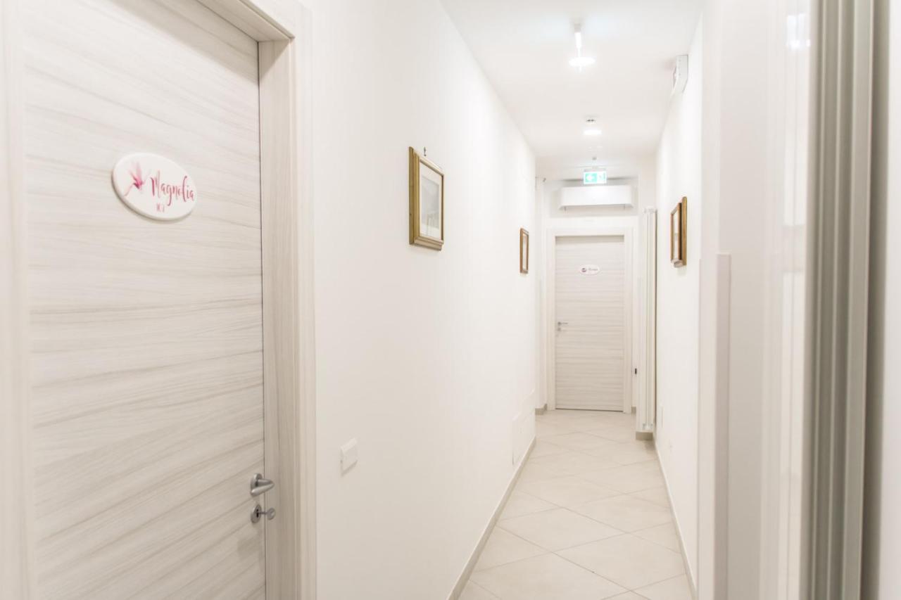 Serena Rooms Solofra Exterior photo